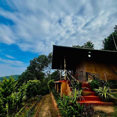 Angels Nest Home Stay 2 Acra Private Plantation Mountain Area Balconey Sunrice View Nearby Ngarhole Wild Life , Tholpetty Wild Life , Pakshipathalam Bird Santuary , Kuruva Island # Thirunelly & Thrissilery Temple Near By Secure Stay Wayanad Kerala Chegāt Exteriör bild